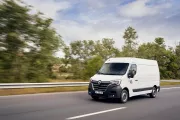 Renault Master Red EDITION - snelweg